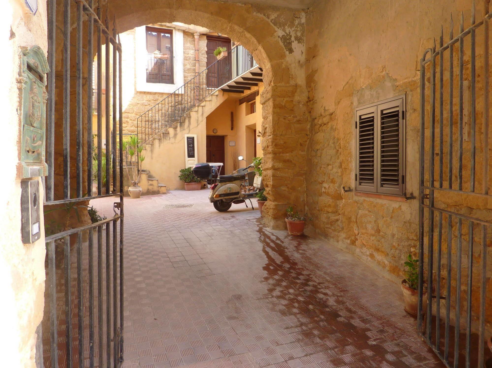 Corte Dei Greci Bed and Breakfast Agrigento Exteriör bild